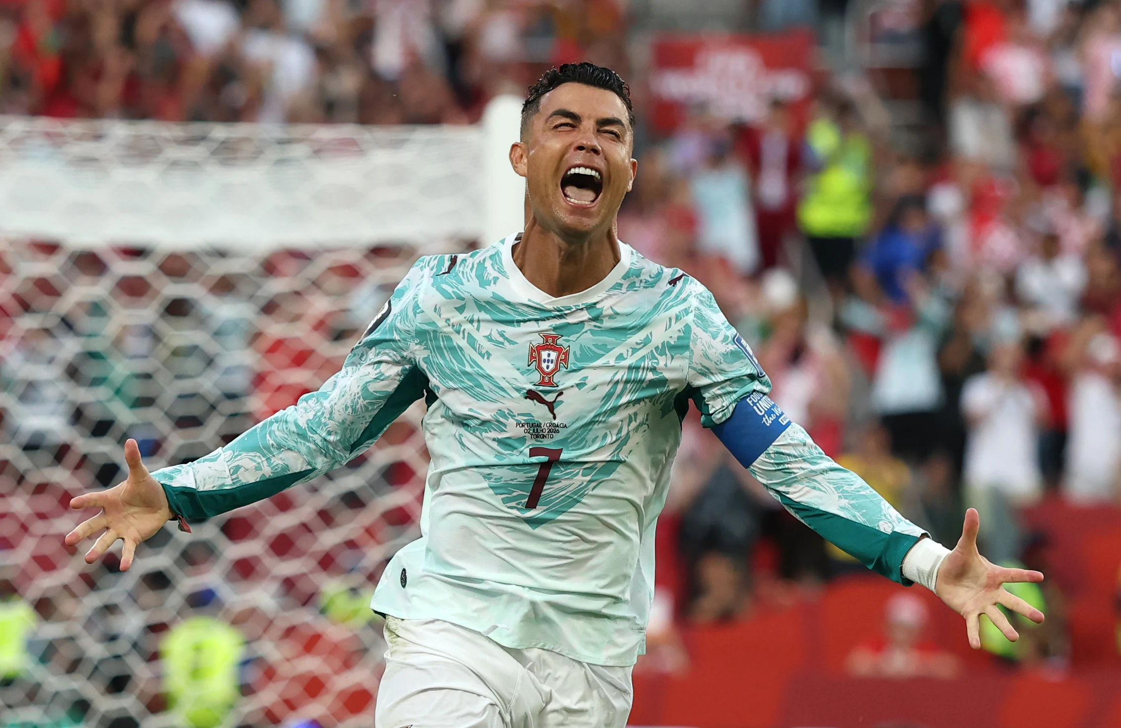 皇家马德里两比一逆转拜仁慕尼黑挺进欧洲冠军联赛决赛