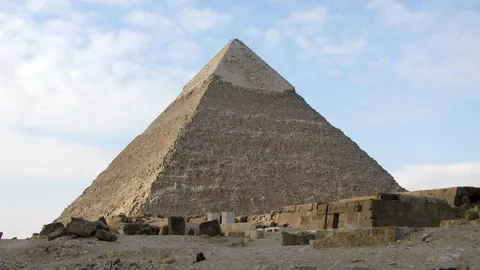 “孙兴慜草坪事件引韩网争议，疑虑韩国草坪质量”